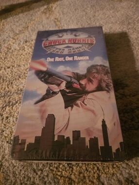 One Riot One Ranger Walker Texas VHS Factory Sealed Chuck Norris Get Graded NM